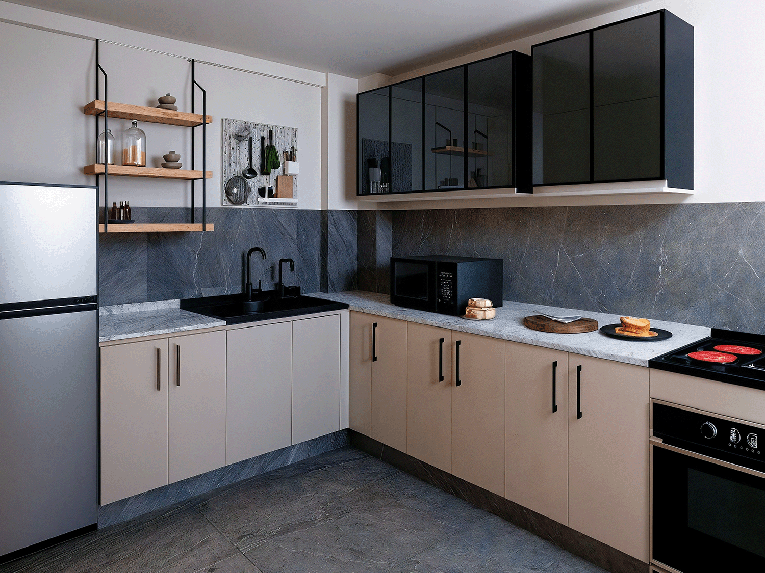 Sala-comedor amplia de departamento de 3 dormitorios